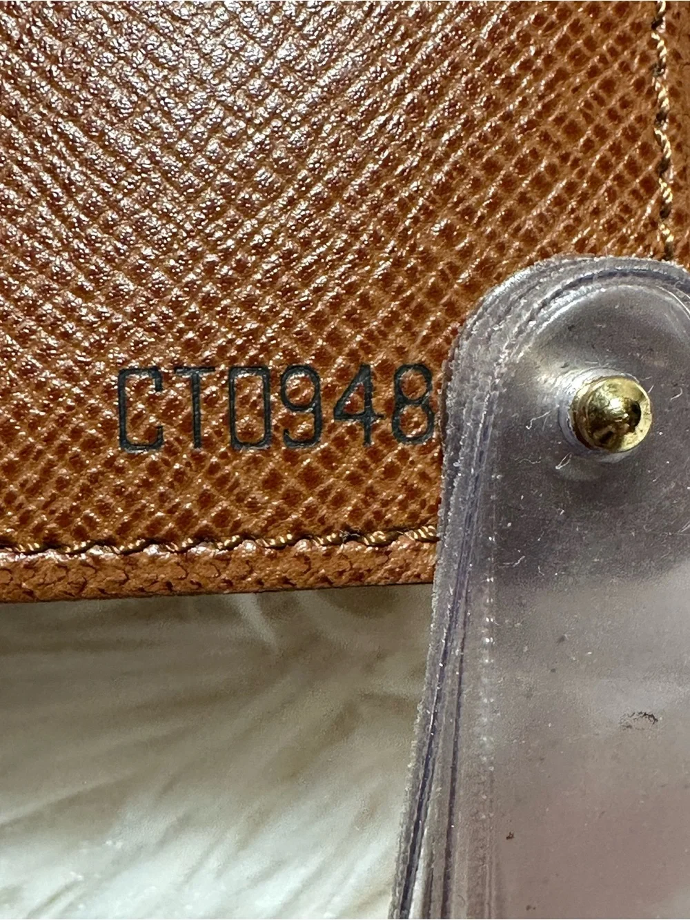 Louis Vuitton compact louis